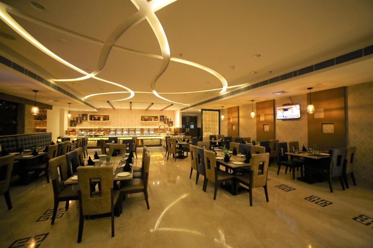 Hotel Imperia Suites Джаландхар Экстерьер фото