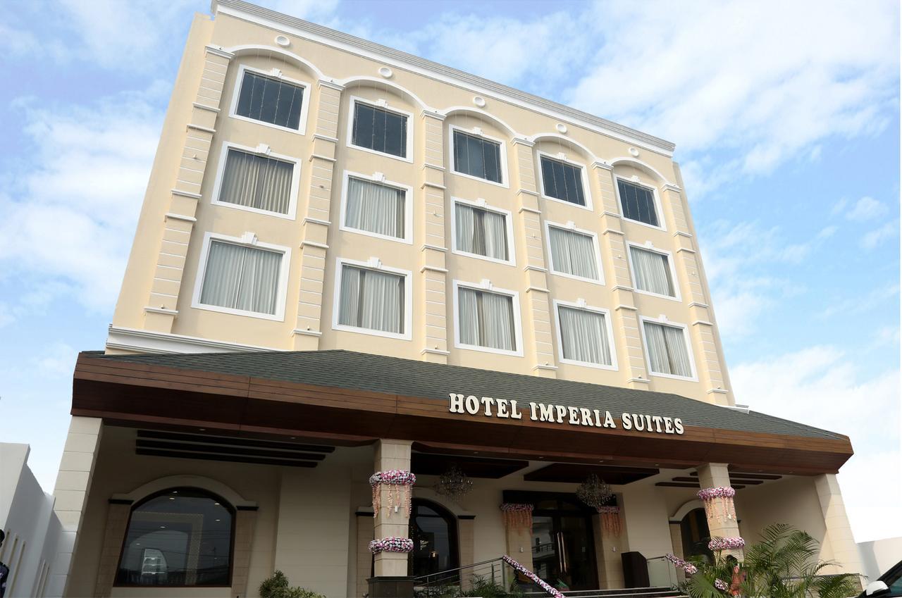 Hotel Imperia Suites Джаландхар Экстерьер фото