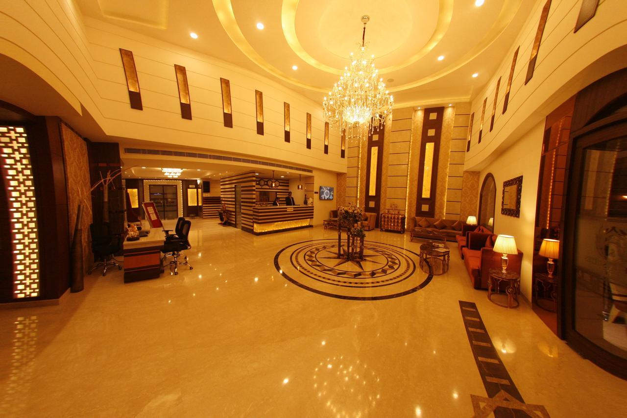 Hotel Imperia Suites Джаландхар Экстерьер фото